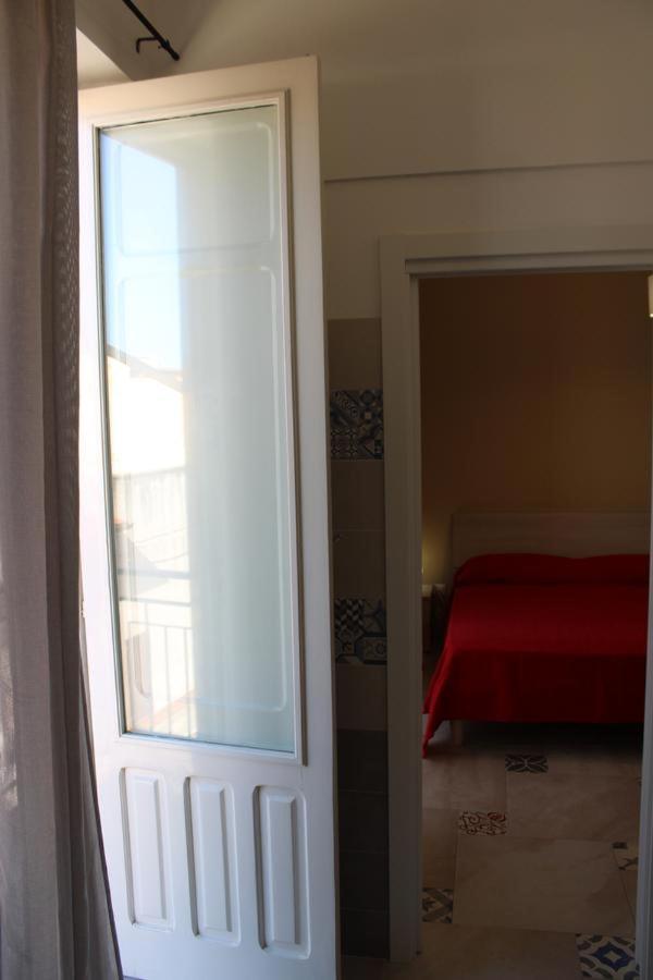 巴莱斯特拉泰La Stanza Vicino Al Mare , Una Camera Da Letto E Bagno Con Balcone Vista Mare公寓 外观 照片