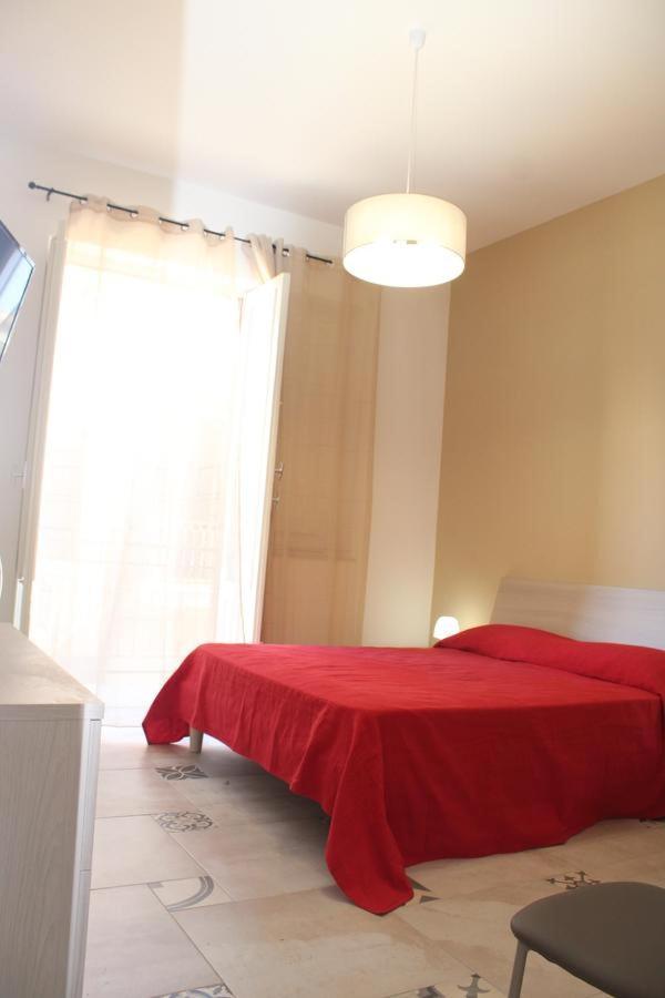 巴莱斯特拉泰La Stanza Vicino Al Mare , Una Camera Da Letto E Bagno Con Balcone Vista Mare公寓 外观 照片